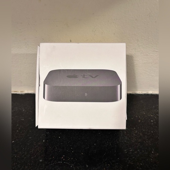 Apple TV 2nd Gen Model A1378 With Remote MC572LL/A Black - Picture 6 of 7